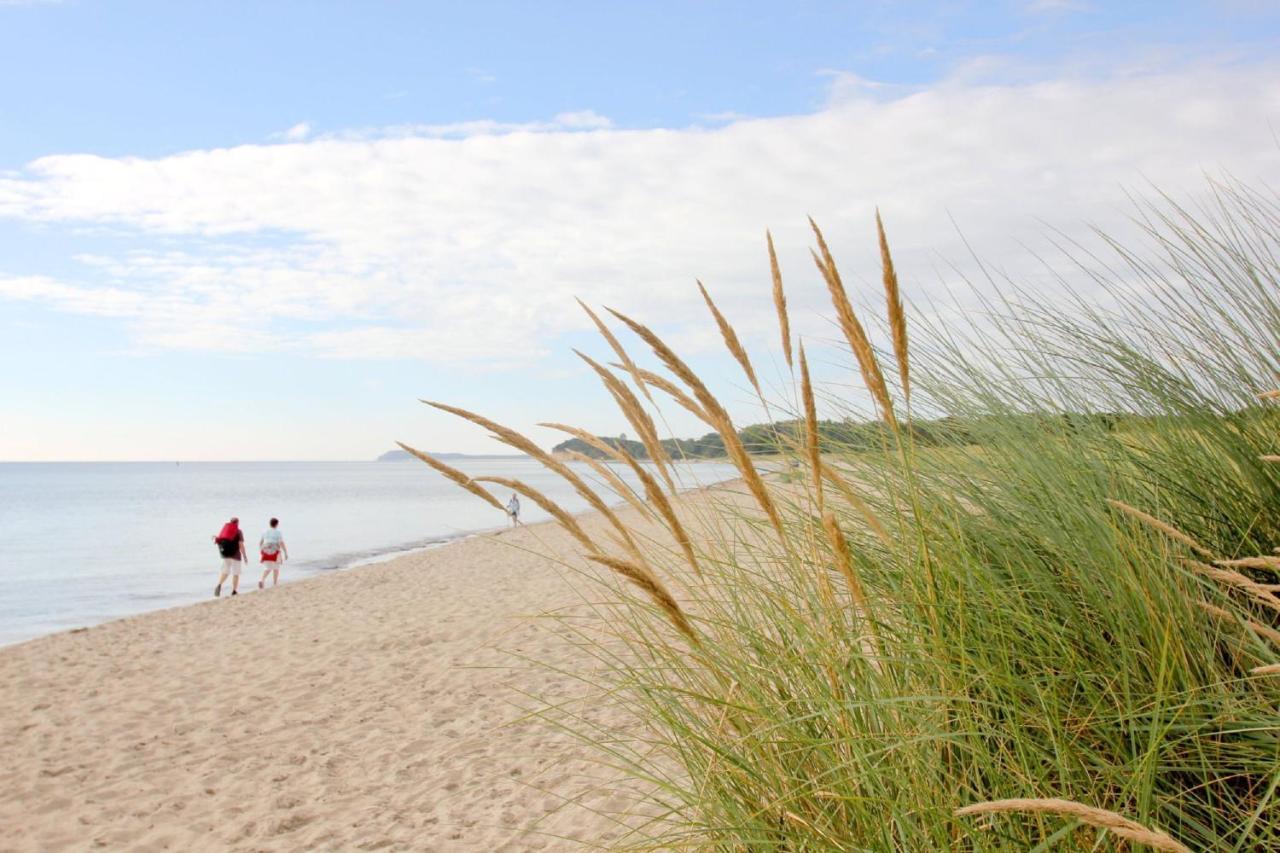 Strandnah Mit Balkon, Gratis Nutzung Vom Ahoi Erlebnisbad Und Sauna In Sellin - Strandhaus Moenchgut Fewo21 Лоббе Экстерьер фото